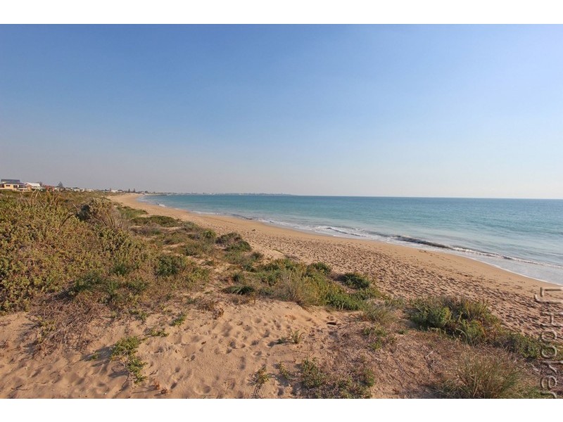 23 Leveque Loop, San Remo WA 6210