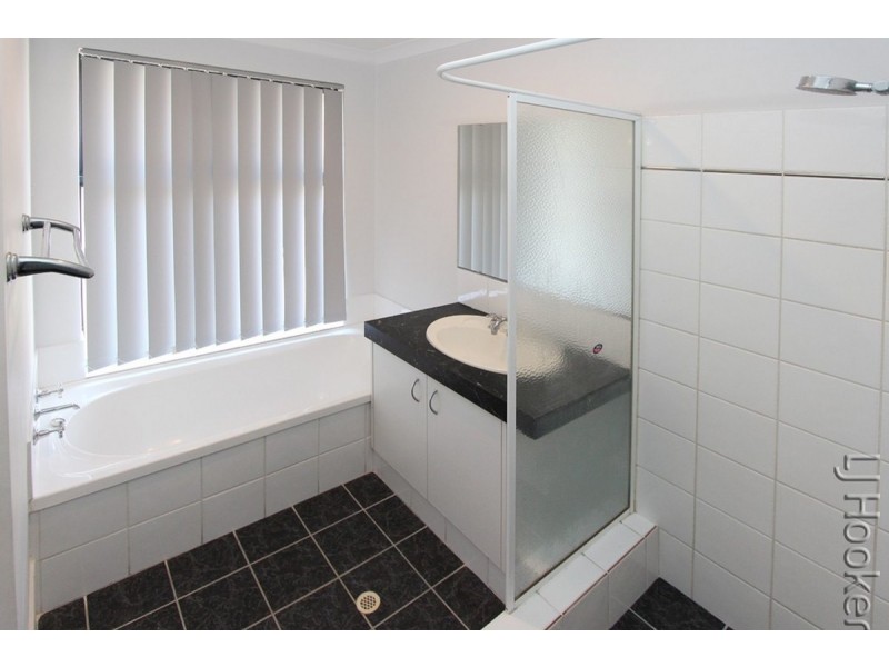 95B Peelwood Parade, Halls Head WA 6210