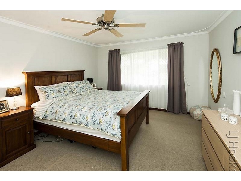 11 Moat Street, Mandurah WA 6210