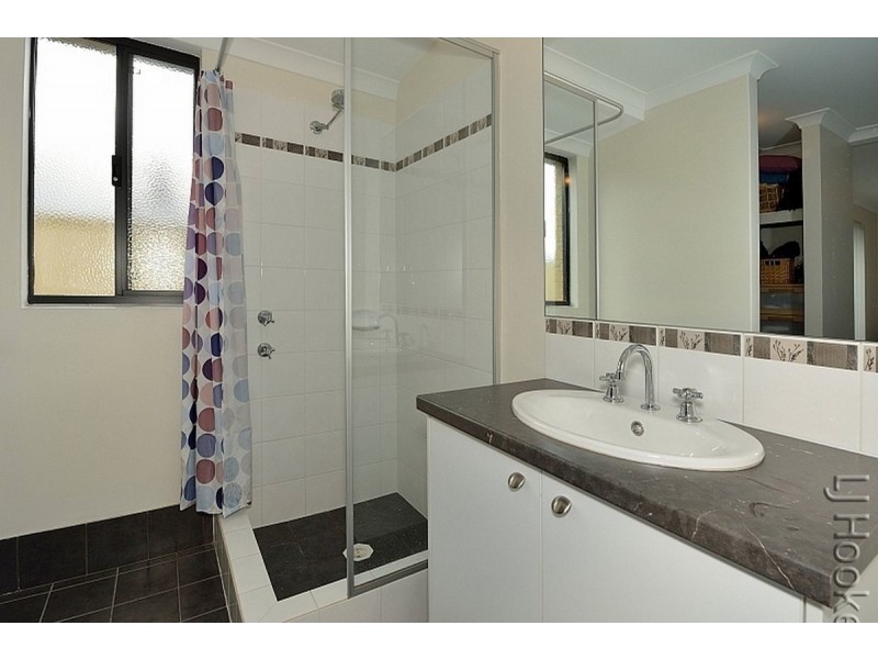 15 Lismore Ridge, Lakelands WA 6180