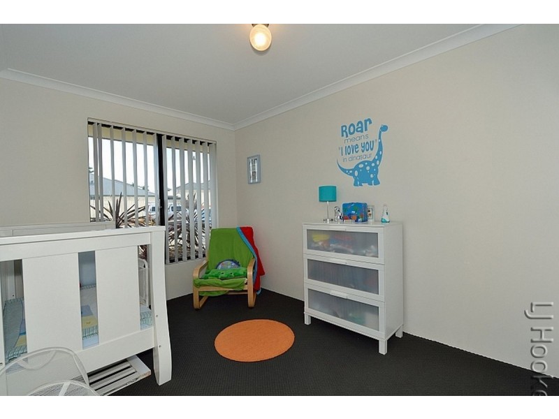 15 Lismore Ridge, Lakelands WA 6180