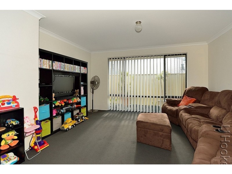 15 Lismore Ridge, Lakelands WA 6180