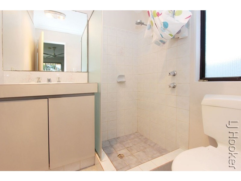 35 Everlasting Retreat, Halls Head WA 6210