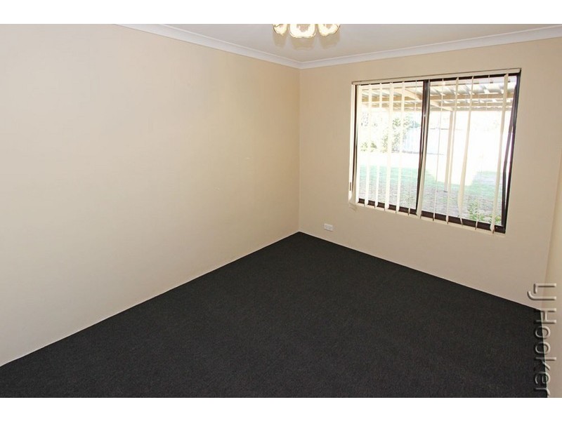 35 Everlasting Retreat, Halls Head WA 6210