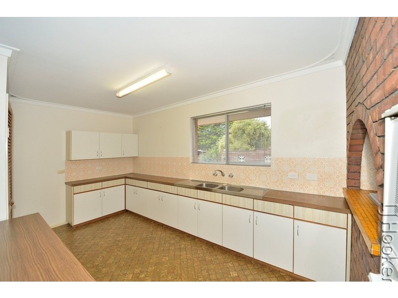 6 Sievewright Street, Silver Sands WA 6210