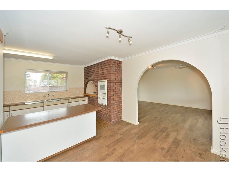 6 Sievewright Street, Silver Sands WA 6210