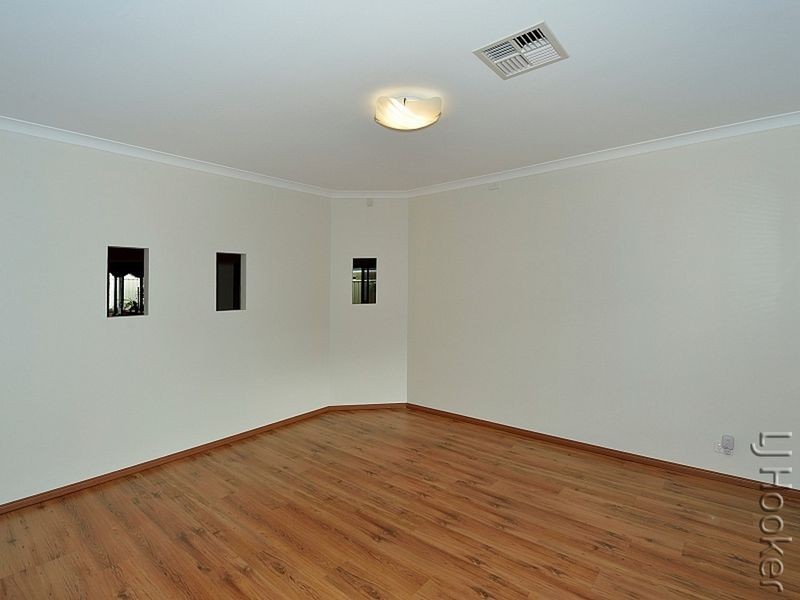 36 Ravendale Drive, Dudley Park WA 6210