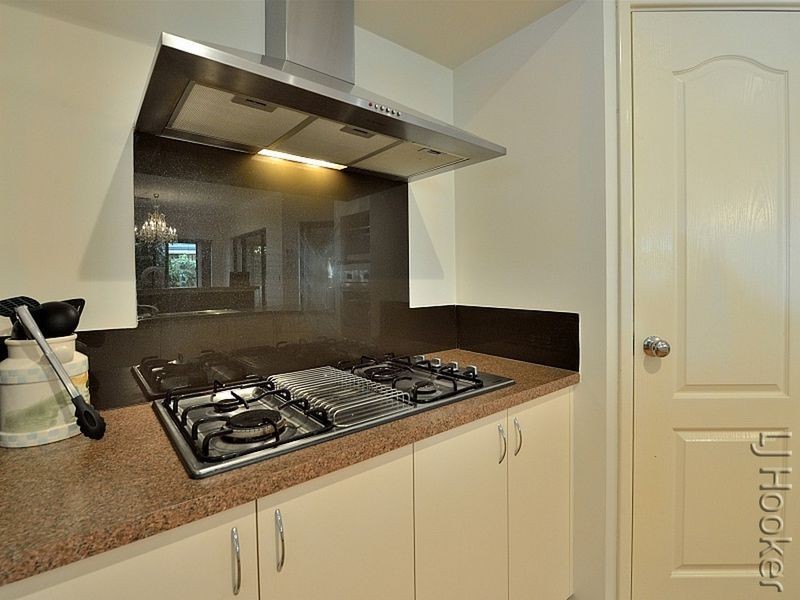 36 Ravendale Drive, Dudley Park WA 6210