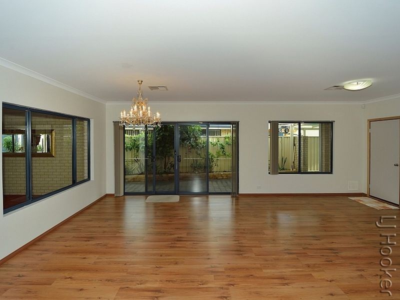 36 Ravendale Drive, Dudley Park WA 6210