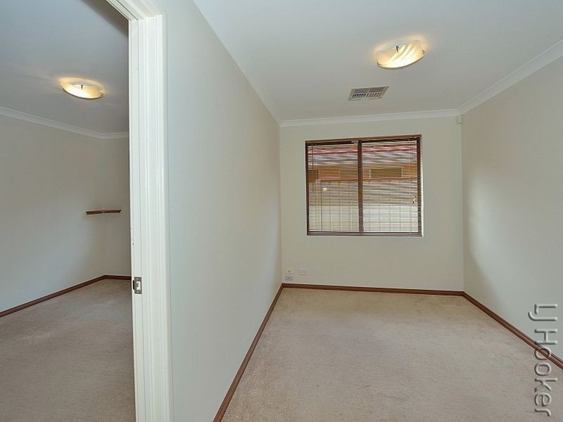 36 Ravendale Drive, Dudley Park WA 6210