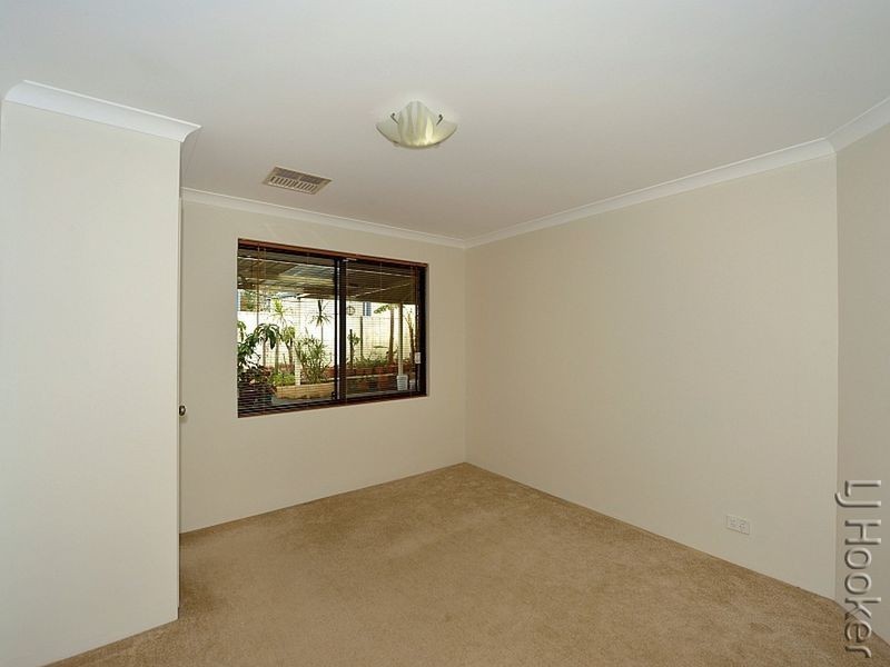 36 Ravendale Drive, Dudley Park WA 6210