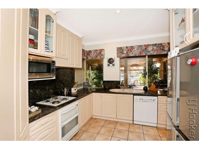 27 Heron Place, South Yunderup WA 6208