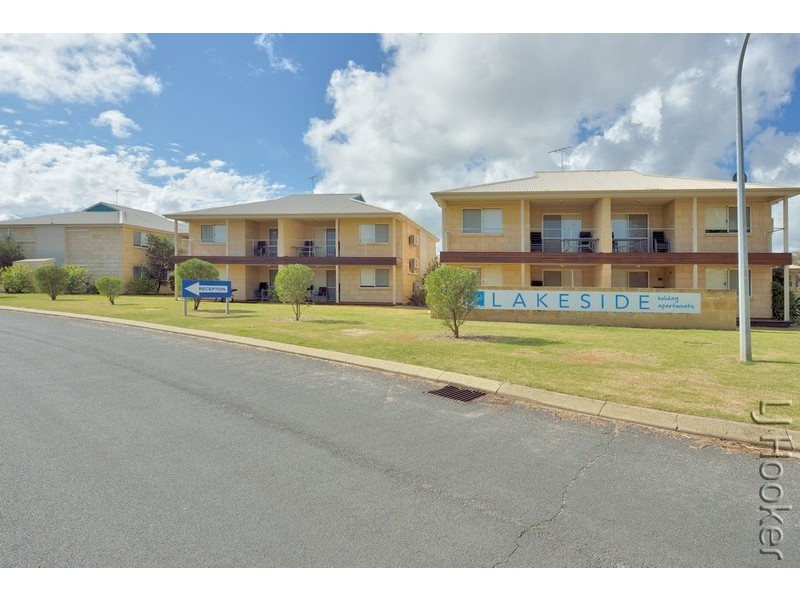 20/1 Lakes Crescent, South Yunderup WA 6208
