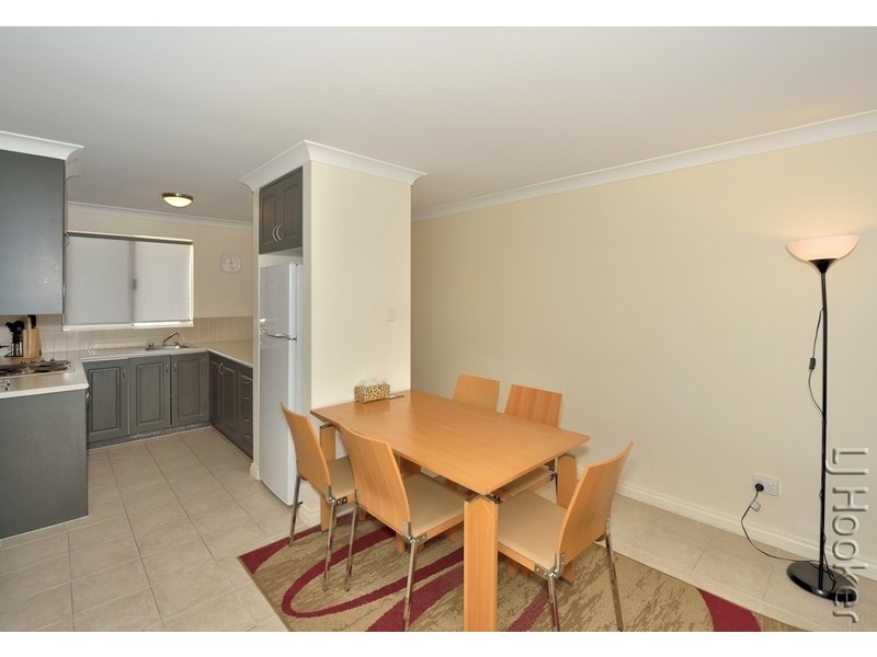 20/1 Lakes Crescent, South Yunderup WA 6208