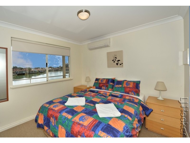 20/1 Lakes Crescent, South Yunderup WA 6208