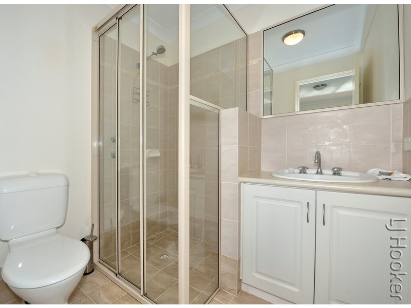 20/1 Lakes Crescent, South Yunderup WA 6208