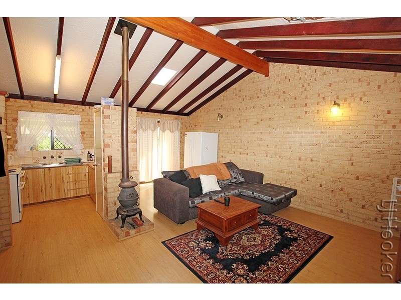 2 Bannister Court, Wannanup WA 6210