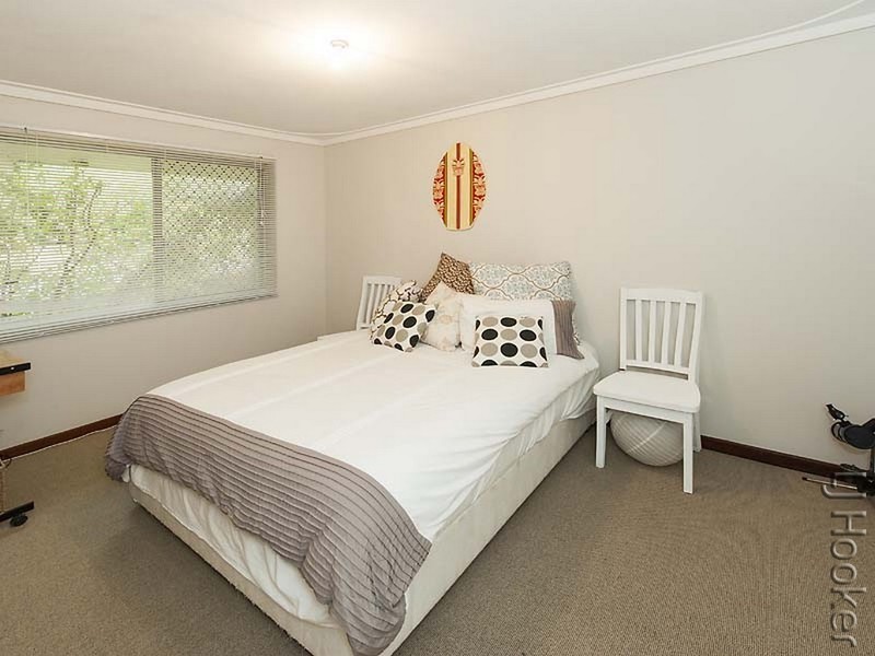 11 Moat Street, Mandurah WA 6210