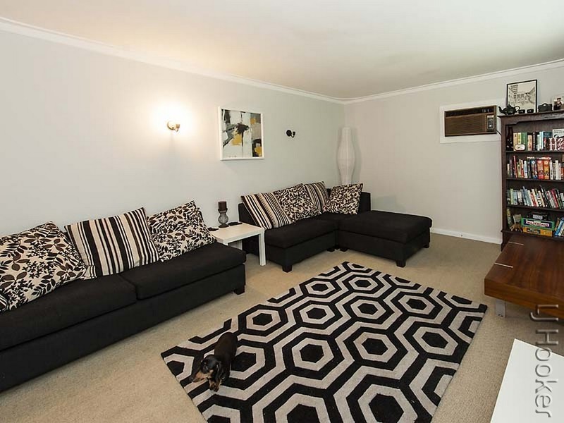 11 Moat Street, Mandurah WA 6210