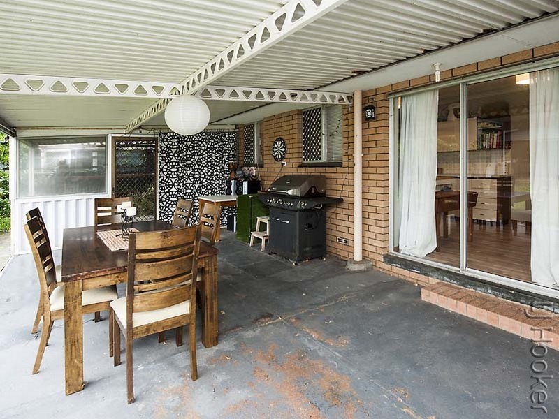 11 Moat Street, Mandurah WA 6210