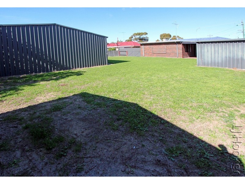 2A Wyeree Road, Mandurah WA 6210