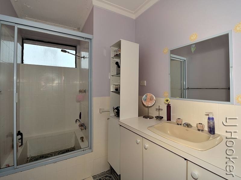 13/11 Leslie Street, Dudley Park WA 6210
