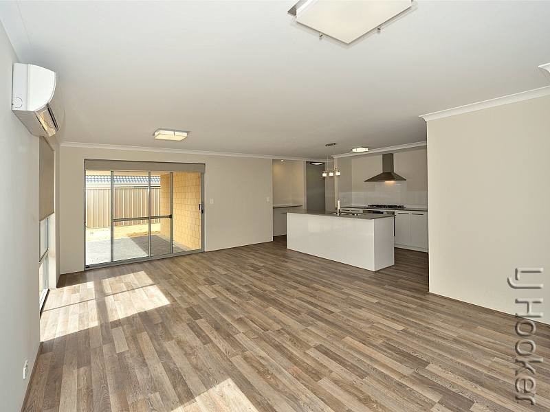 8 Persian Grove, Karnup WA 6176