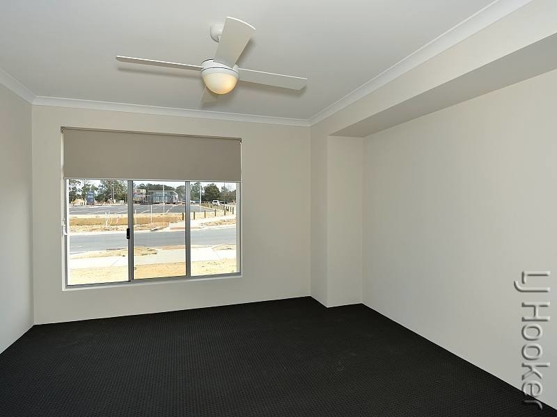 8 Persian Grove, Karnup WA 6176