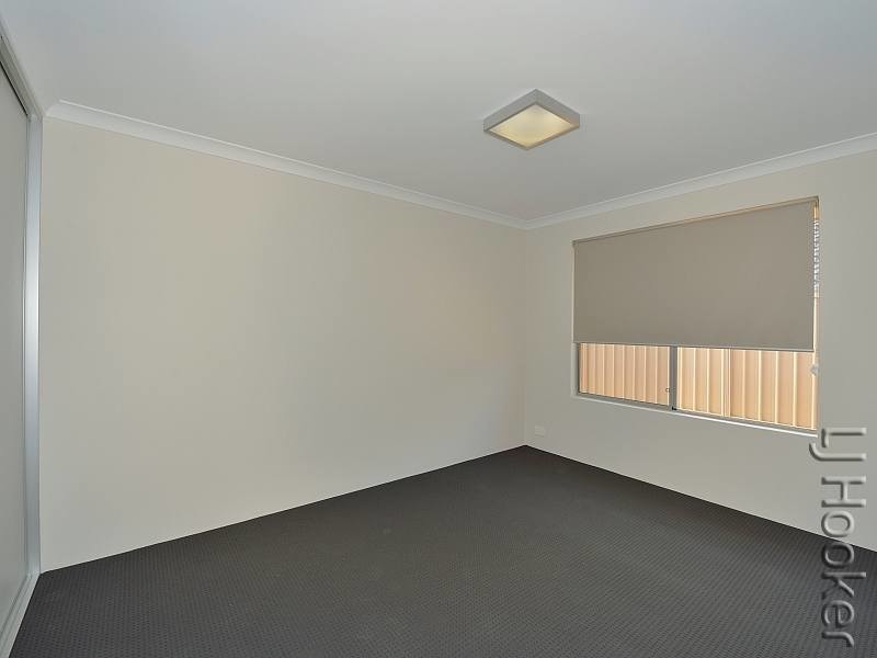 8 Persian Grove, Karnup WA 6176