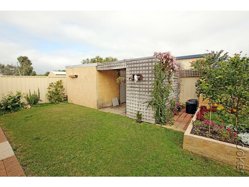 54 Paradise Circuit, Halls Head WA 6210