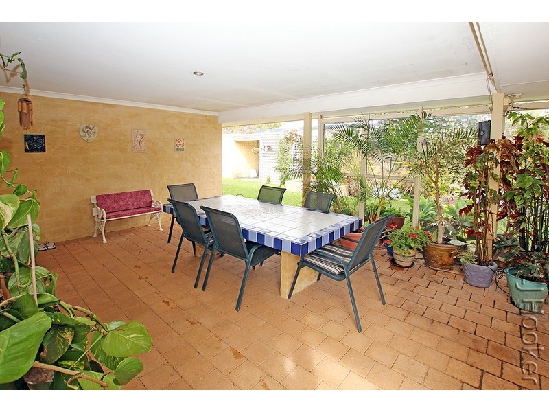 54 Paradise Circuit, Halls Head WA 6210