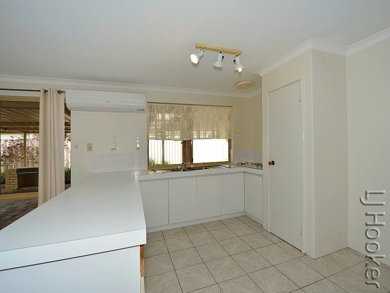 15 Reynolds Avenue, Greenfields WA 6210
