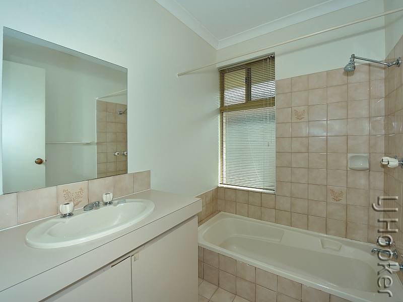 15 Reynolds Avenue, Greenfields WA 6210