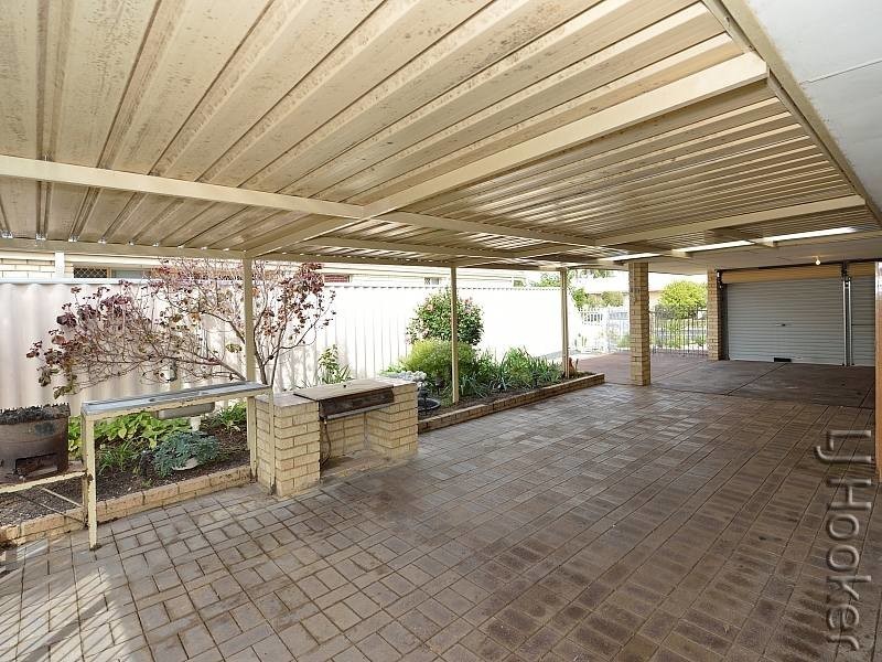 15 Reynolds Avenue, Greenfields WA 6210