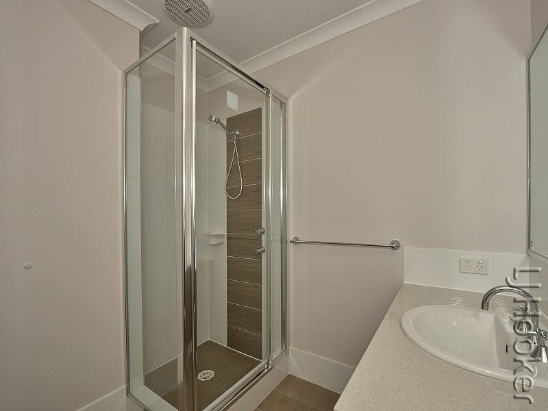 4 Gullane Way, Meadow Springs WA 6210