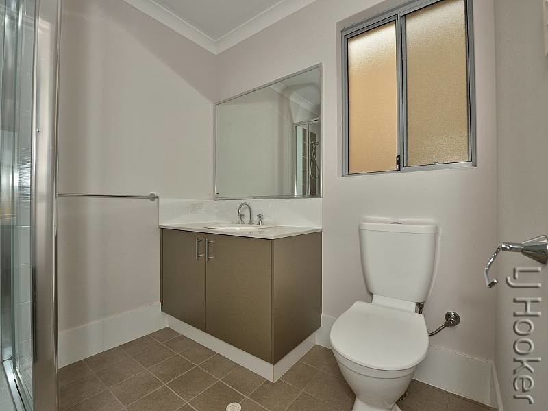 4 Gullane Way, Meadow Springs WA 6210