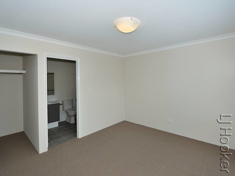 56 Encourage Loop, Dudley Park WA 6210