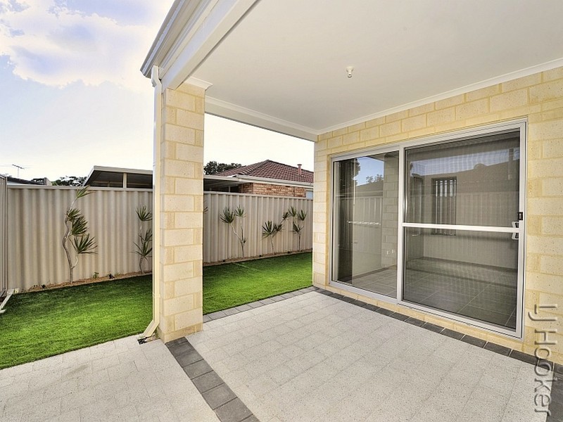 26 Cooper Street, Mandurah WA 6210