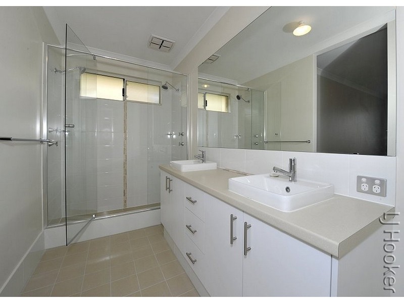 13 Buttercup Parkway, Halls Head WA 6210