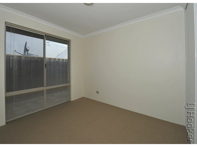 13 Buttercup Parkway, Halls Head WA 6210