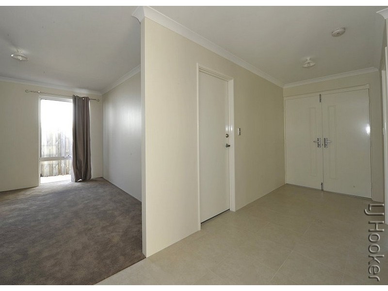 13 Buttercup Parkway, Halls Head WA 6210