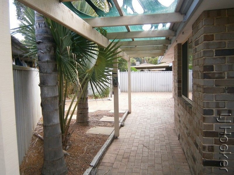 2/3 Olinda Court, Greenfields WA 6210