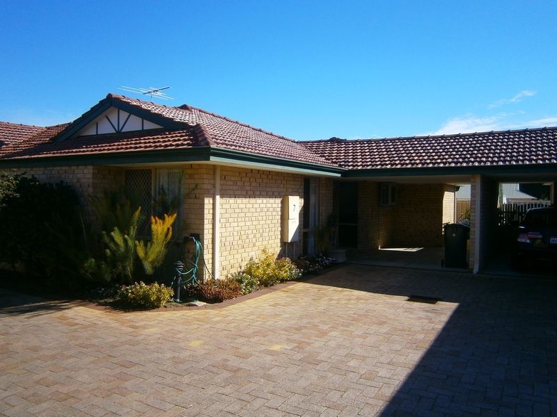 7/78 Oakmont Avenue, Meadow Springs WA 6210