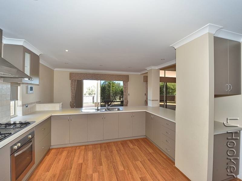 89 Darwin Terrace, Dudley Park WA 6210