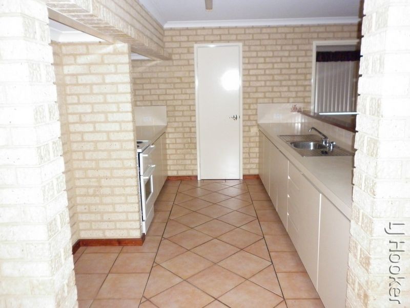 1 Abbotswood Parkway, Erskine WA 6210