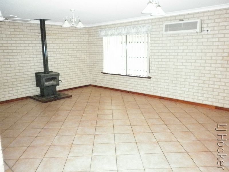 1 Abbotswood Parkway, Erskine WA 6210