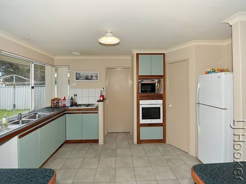 29 Admiralty Crescent, Halls Head WA 6210