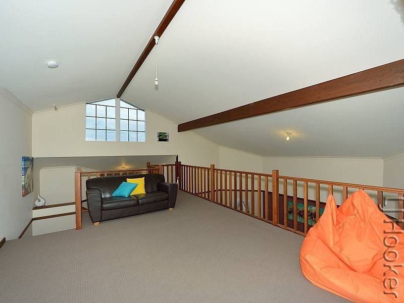 29 Admiralty Crescent, Halls Head WA 6210