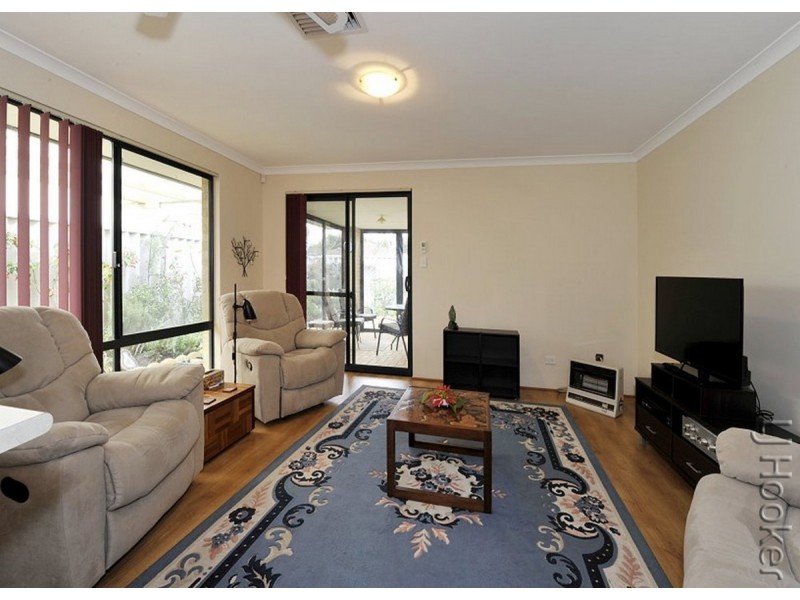 2/11 Liberton Place, Coodanup WA 6210