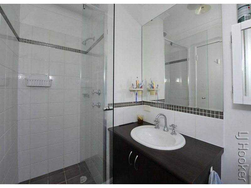 2/11 Liberton Place, Coodanup WA 6210